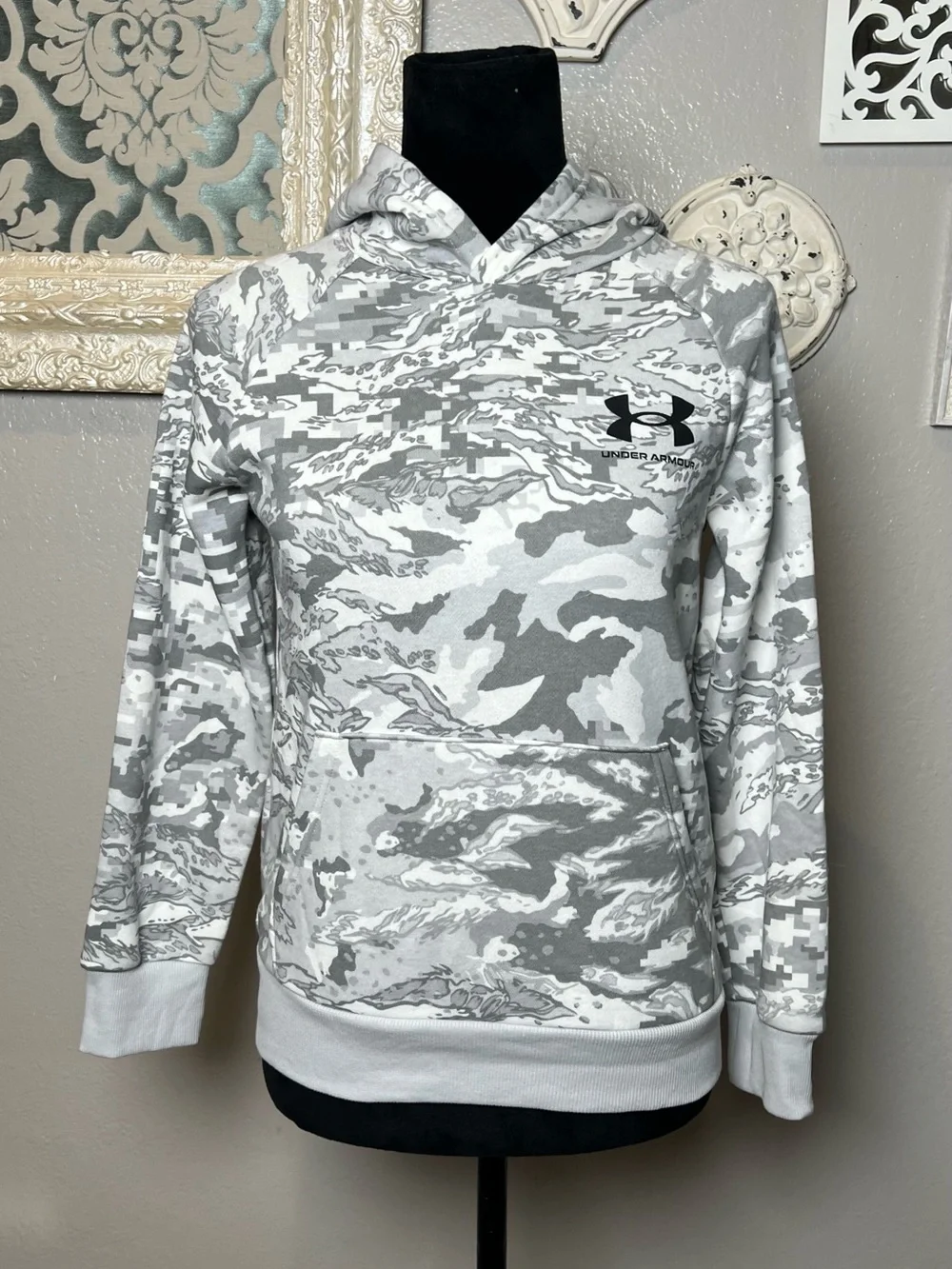 Under Armour White and Gray Camo Pullover Hoodie